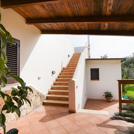 Casa Vacanza Russo Fernando Alimini Exteriör bild