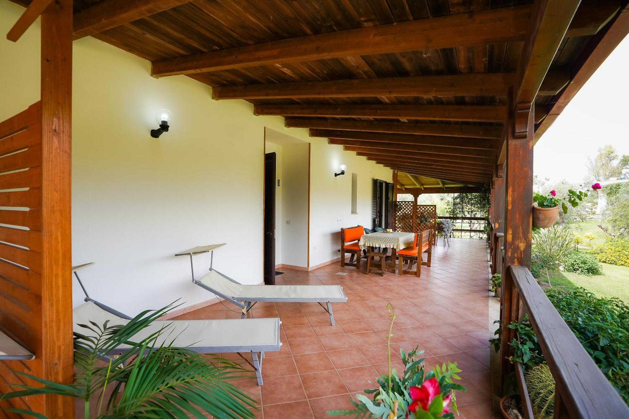 Casa Vacanza Russo Fernando Alimini Exteriör bild