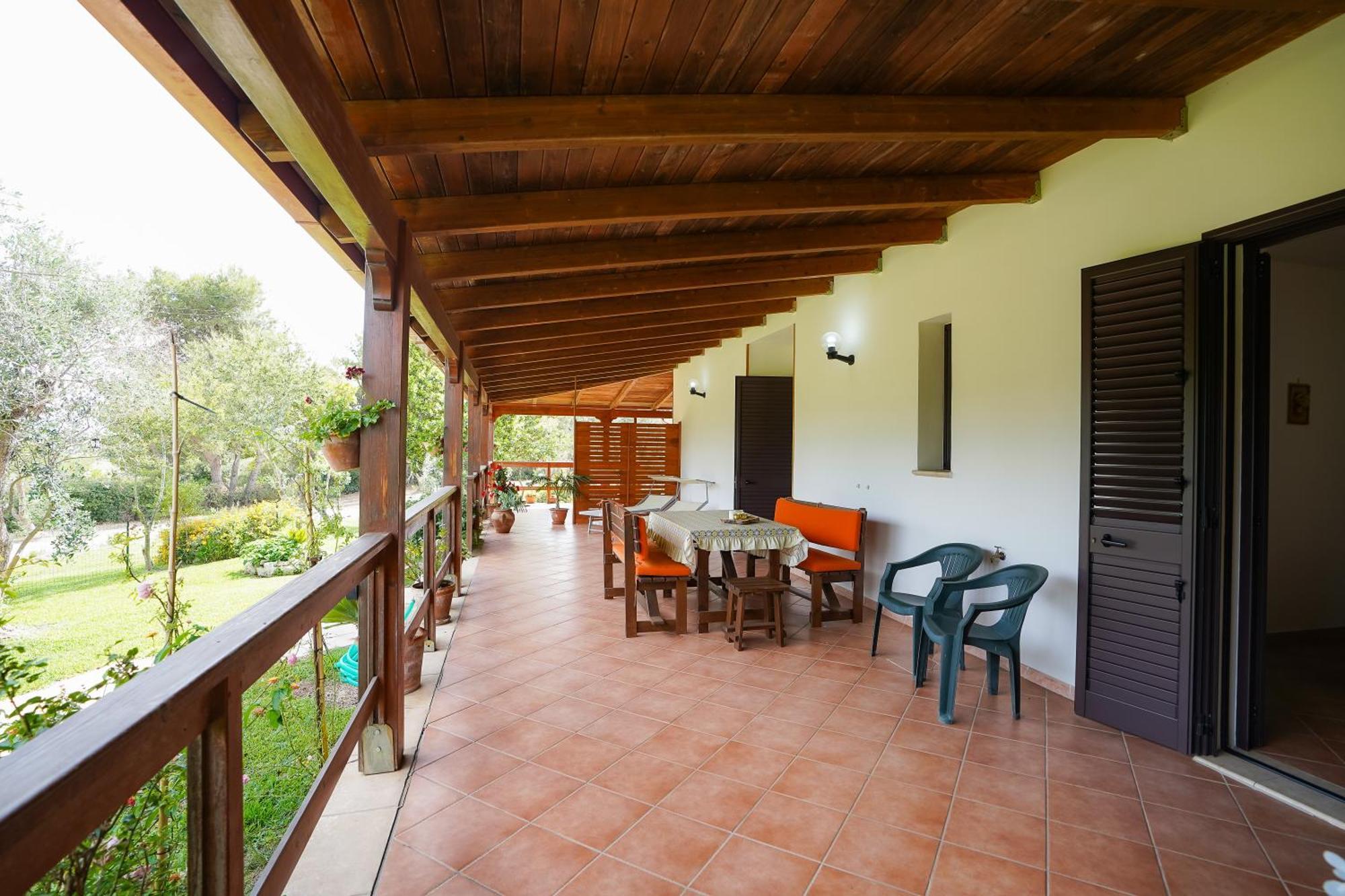 Casa Vacanza Russo Fernando Alimini Exteriör bild