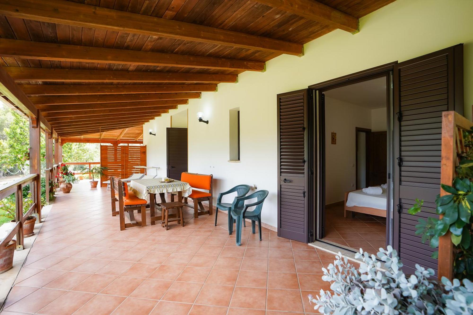Casa Vacanza Russo Fernando Alimini Exteriör bild