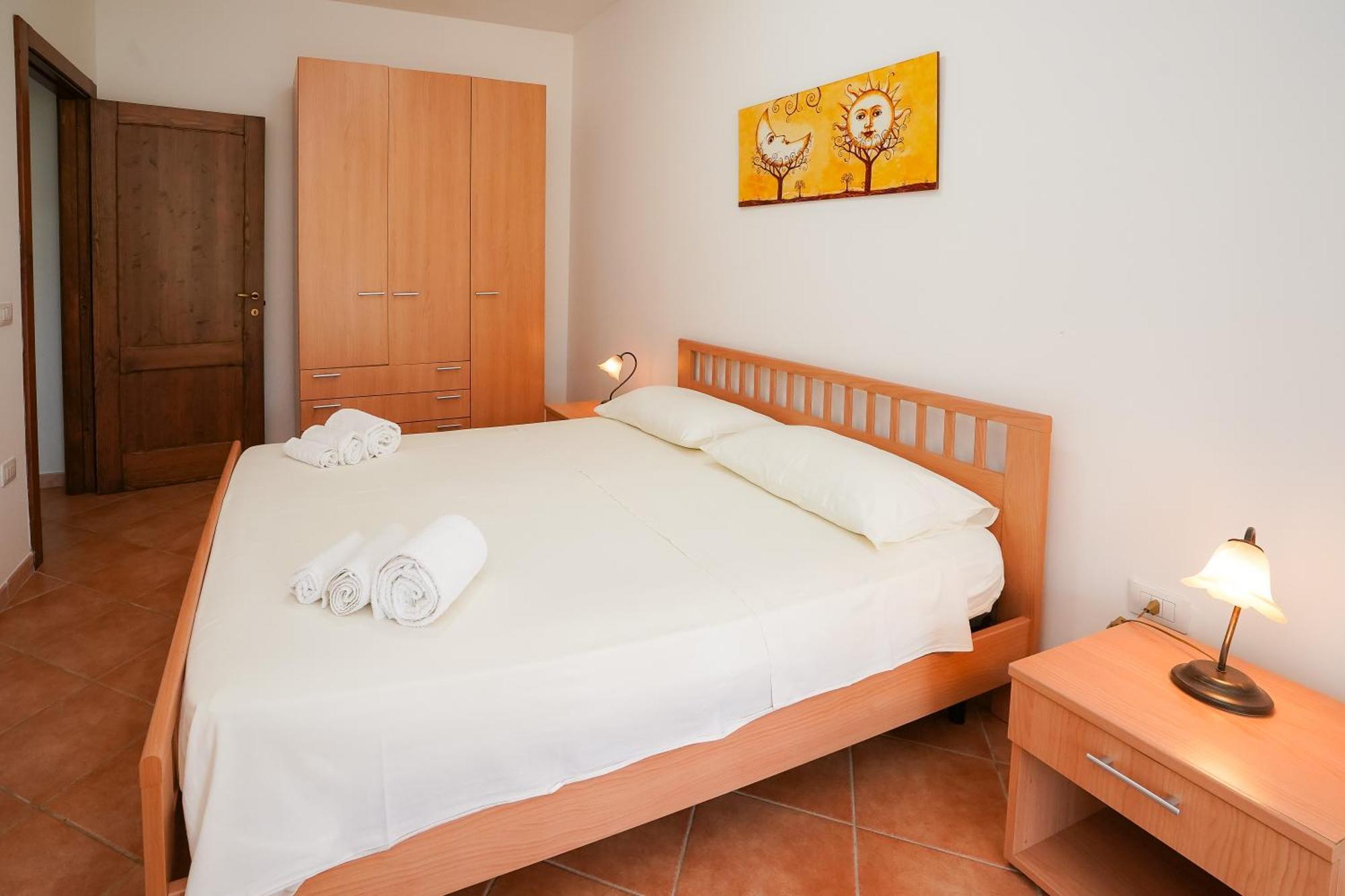 Casa Vacanza Russo Fernando Alimini Exteriör bild
