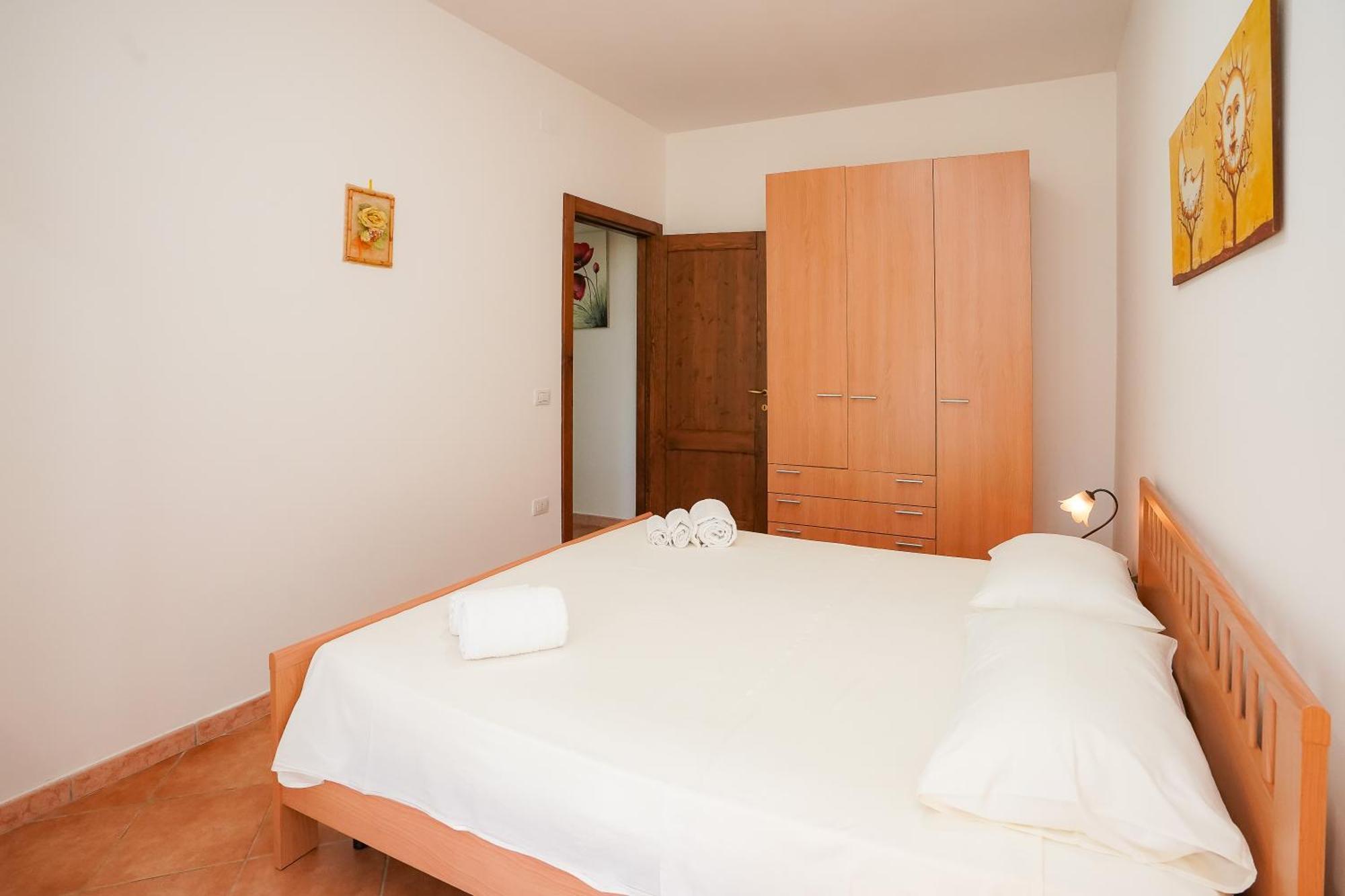 Casa Vacanza Russo Fernando Alimini Exteriör bild