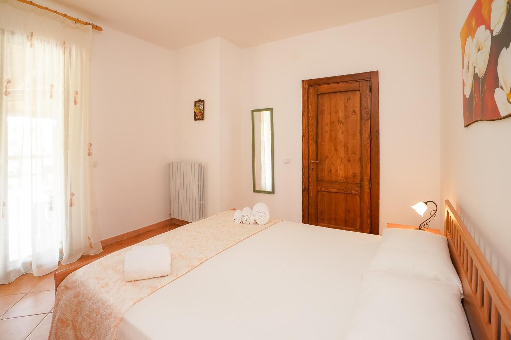 Casa Vacanza Russo Fernando Alimini Exteriör bild