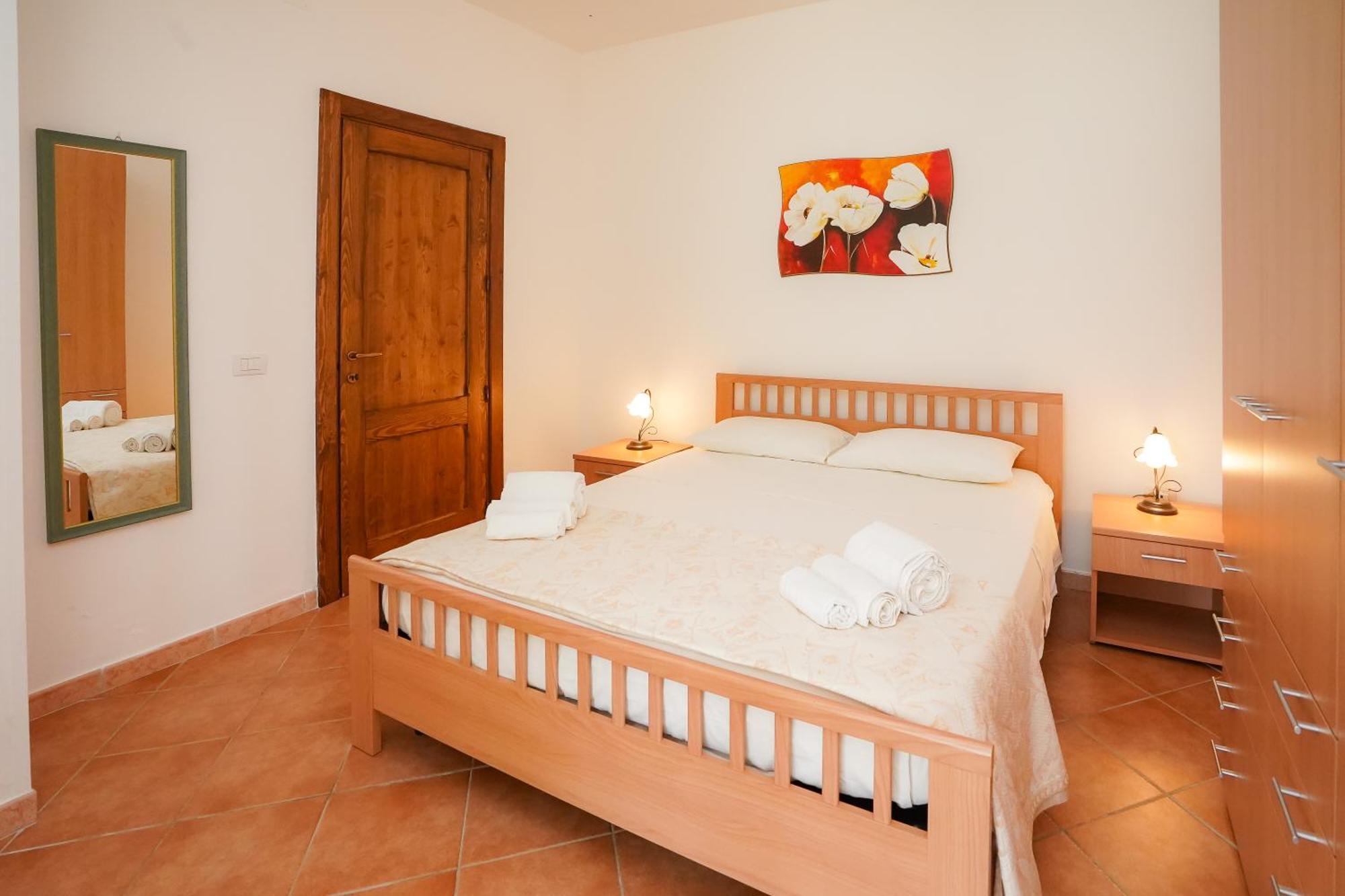 Casa Vacanza Russo Fernando Alimini Exteriör bild