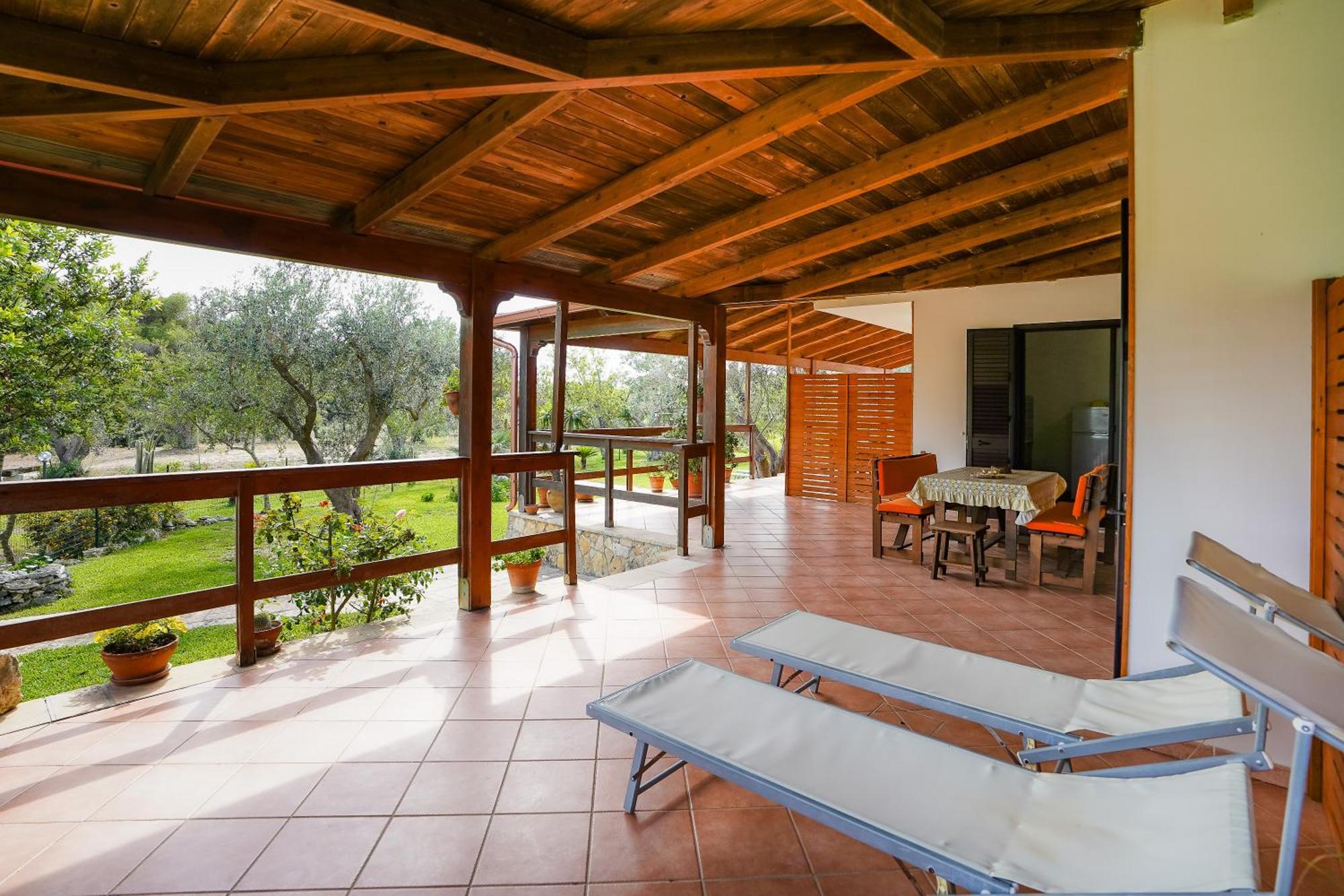 Casa Vacanza Russo Fernando Alimini Exteriör bild