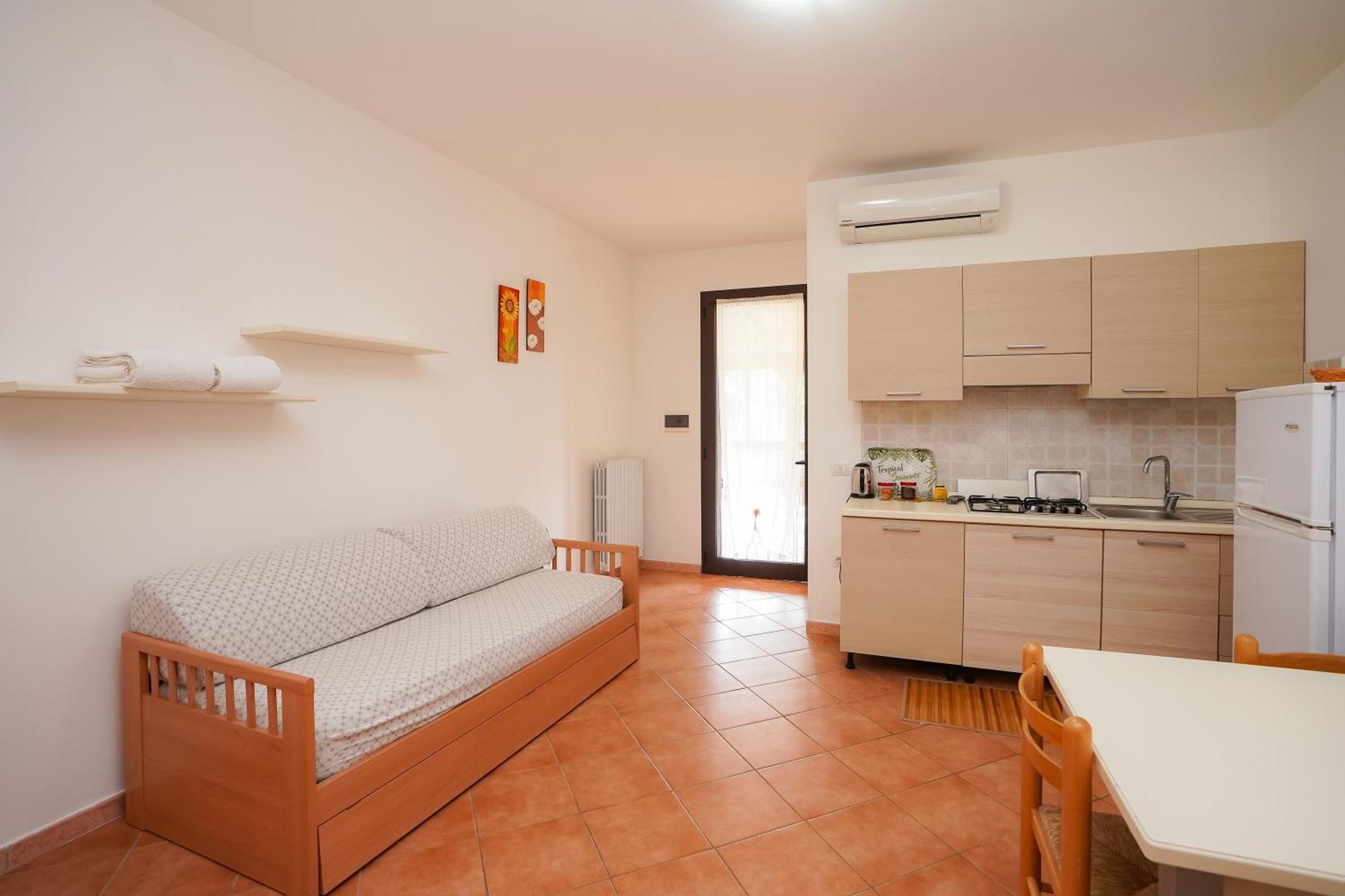 Casa Vacanza Russo Fernando Alimini Exteriör bild