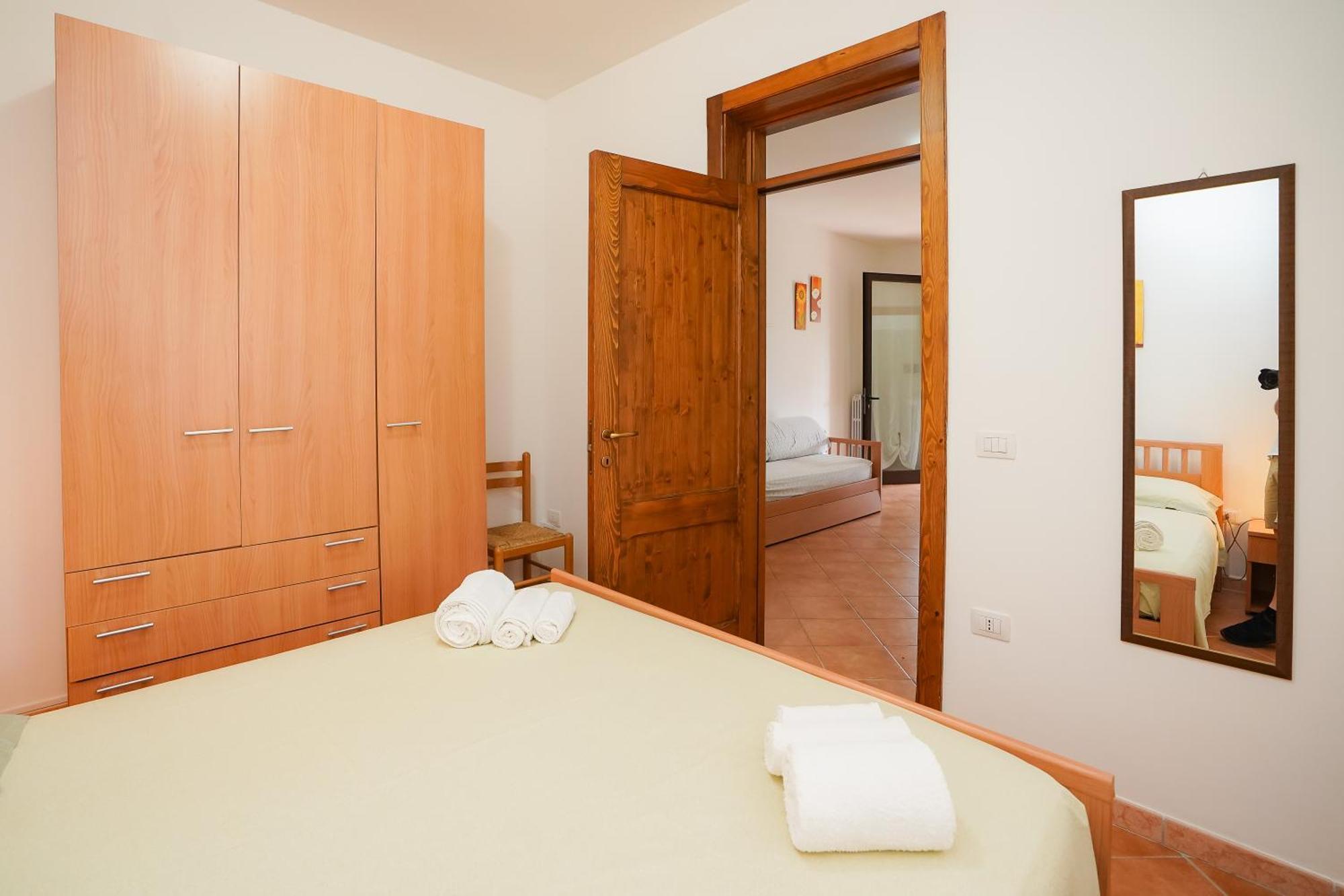 Casa Vacanza Russo Fernando Alimini Exteriör bild