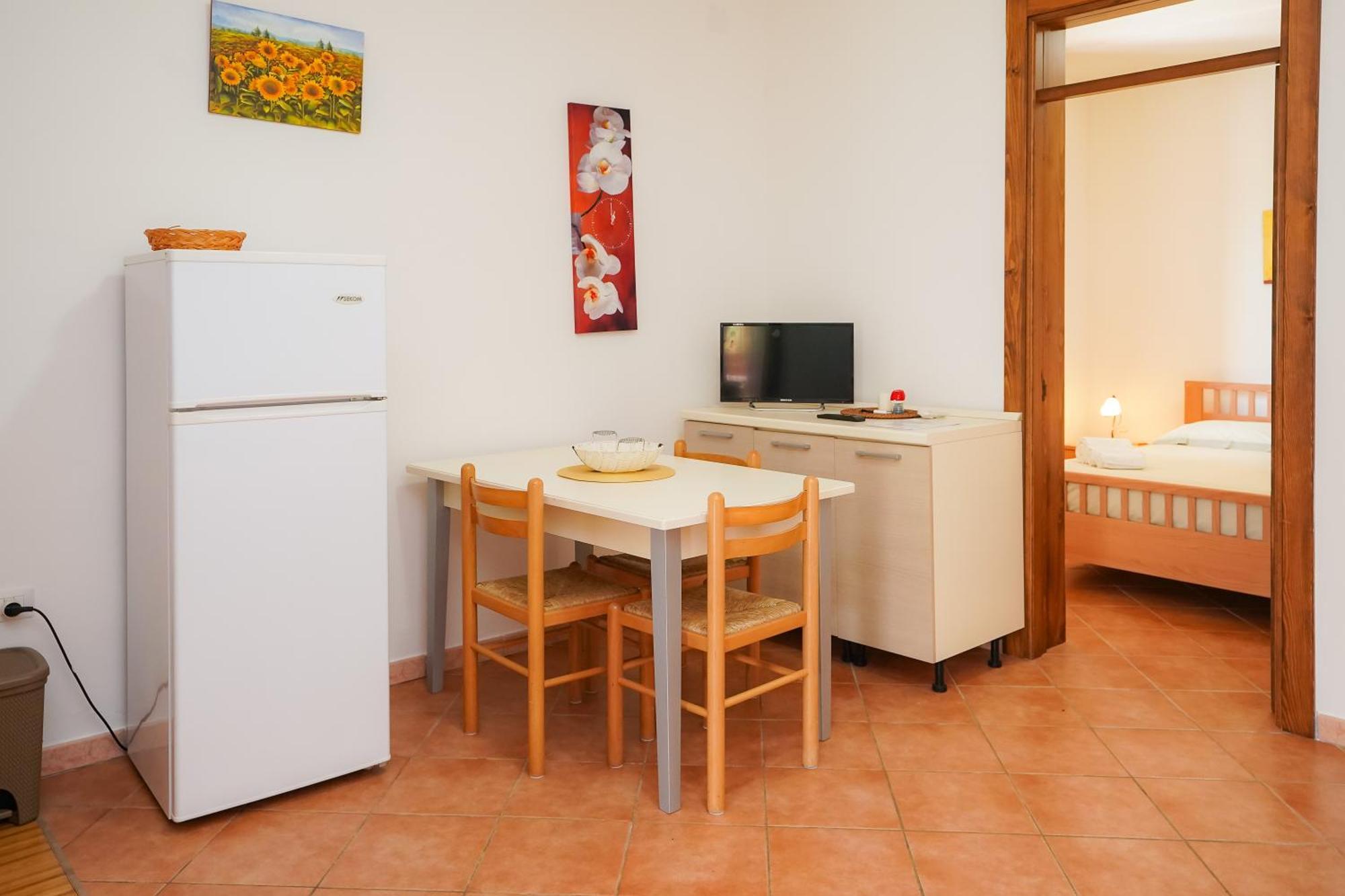 Casa Vacanza Russo Fernando Alimini Exteriör bild